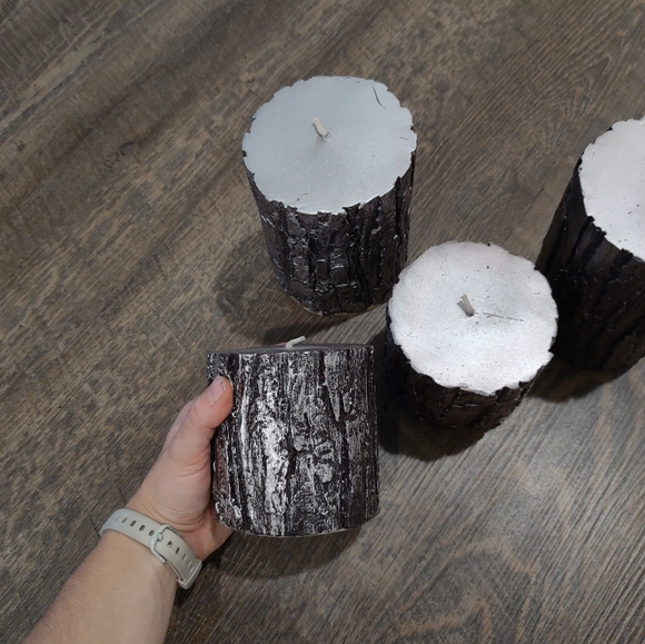Festive tree bark textured candles, silver color, unburned - Picture 8 of 10